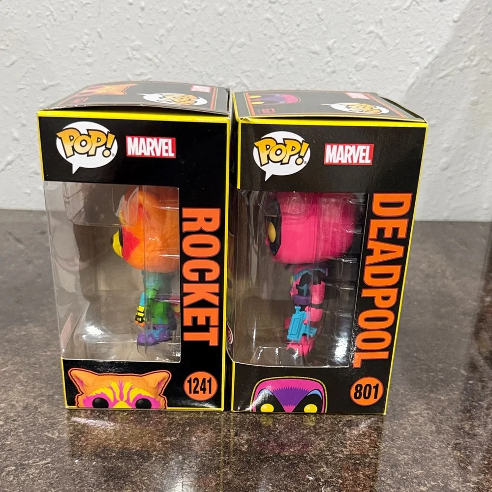 Marvel Deadpool #801 & Rocket #1241 Funko Pop Blacklight Target Exclusives - Picture 5 of 6